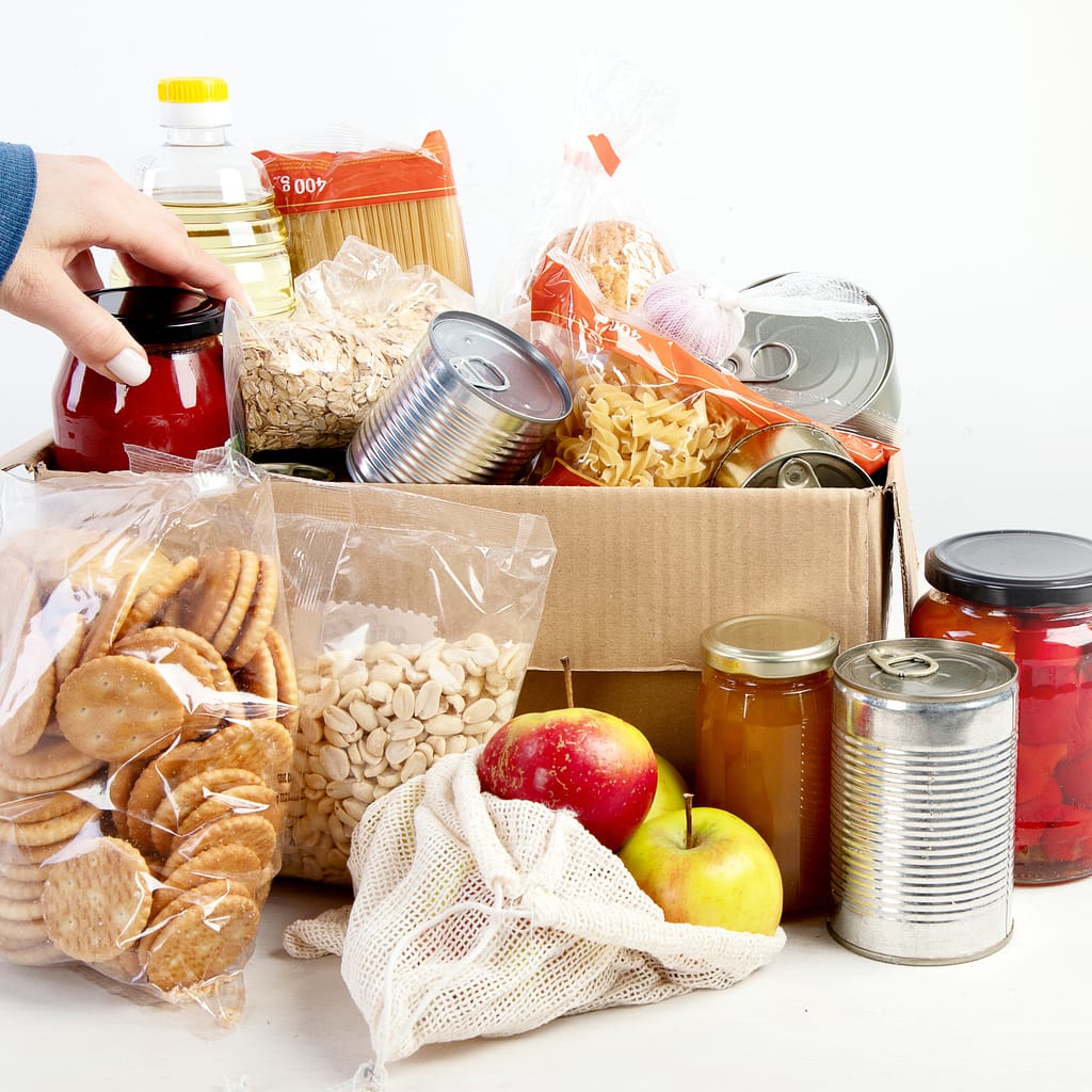 How to Donate Food Safely and Effectively