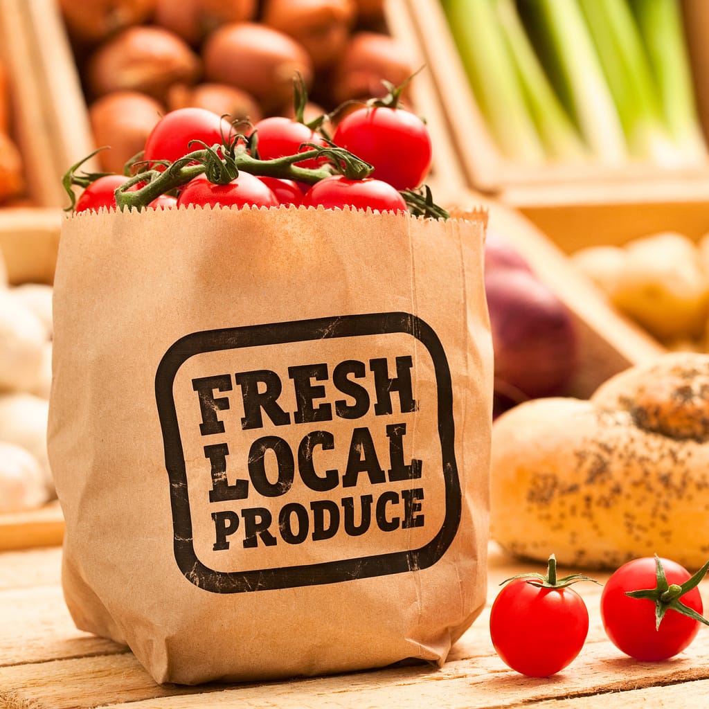 The Benefits of Shopping Local for Produce
